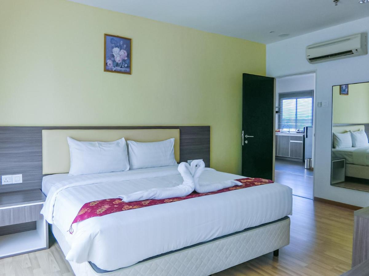Gloria Swiss Apartment Melaka Айер Керо Стая снимка